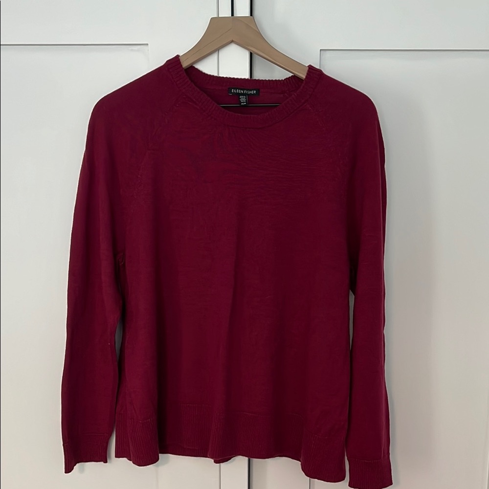 Eileen Fisher 100% merino wool burgundy sweater - M
